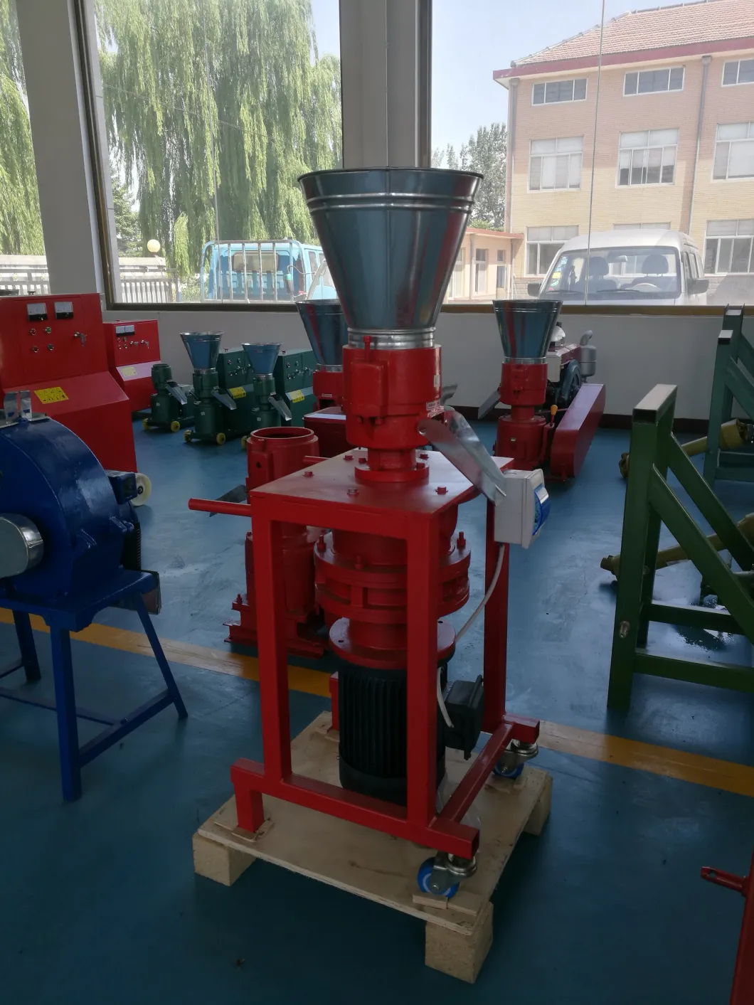 Family Use Vertical Chicken Bird Horse Sheep Feed Pellets Pelletizer